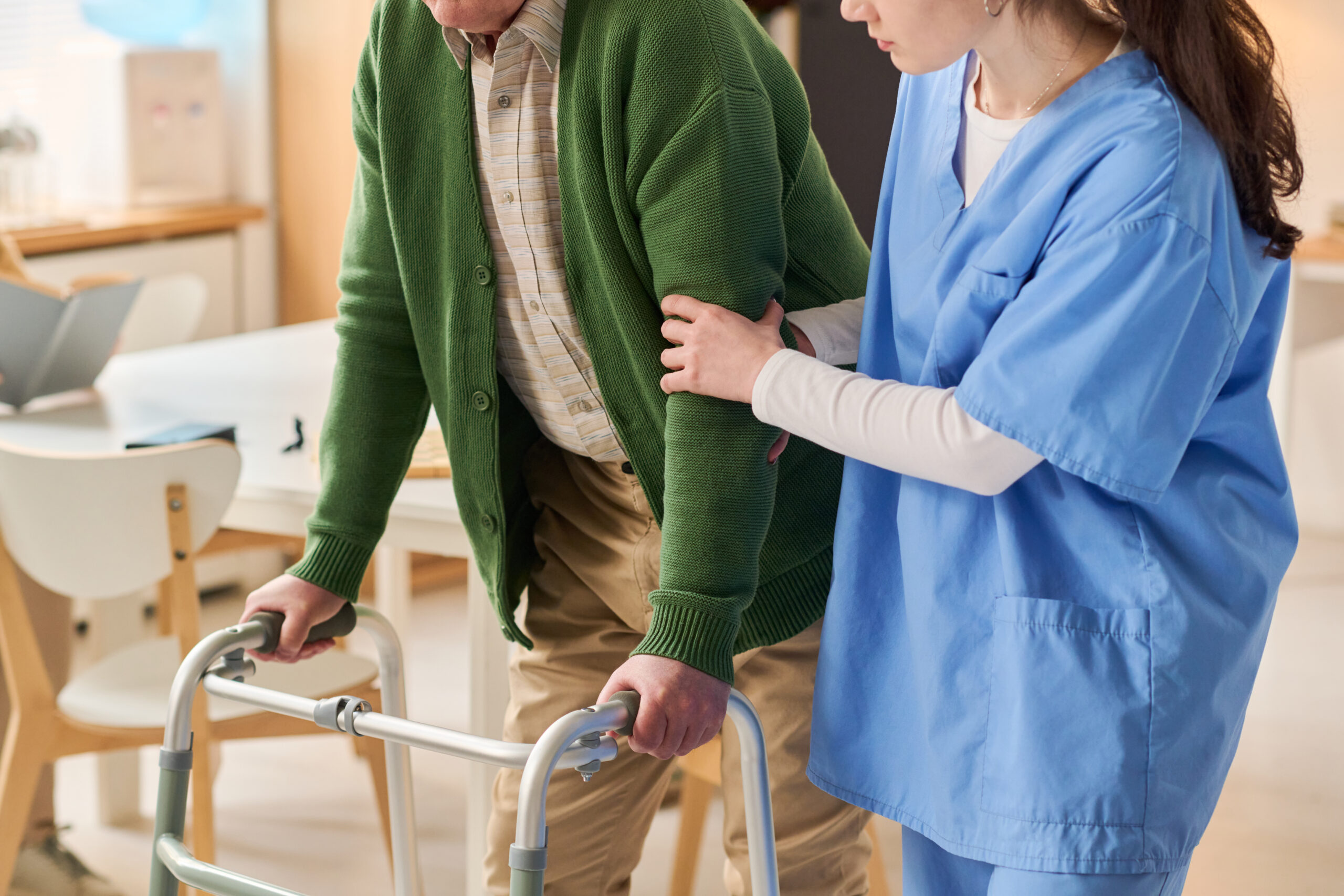 Safe Senior Care: Essential Techniques for Patient Mobility and Transfers